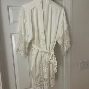 Flora Nikrooz Silk Robe